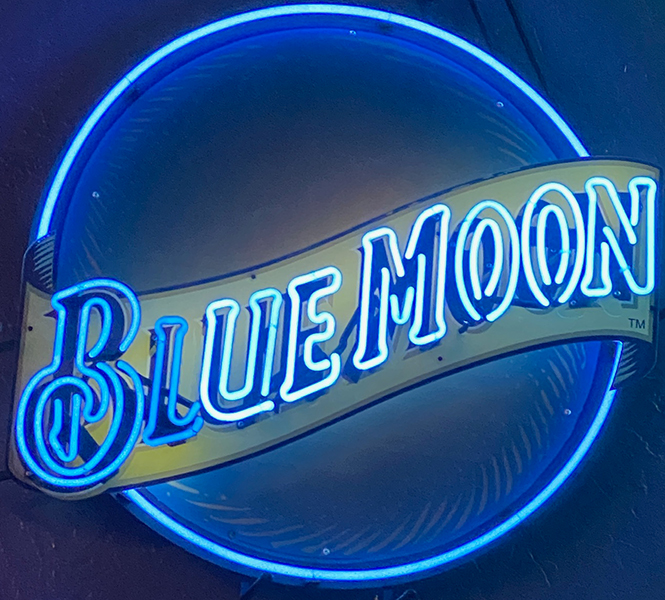 Blue Moon - Bar in Grand Junction